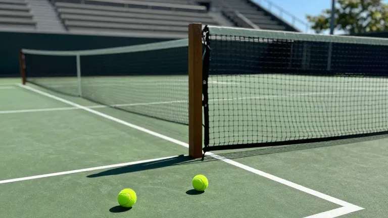 Wisconsin women's tennis stays perfect after two 7-0 wins